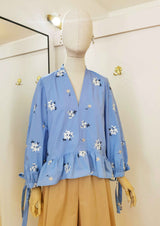 Bluse MARIE – feminine Eleganz mit floraler Stickerei