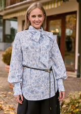 ROBIN Flower Blue - Bluse aus Popelin