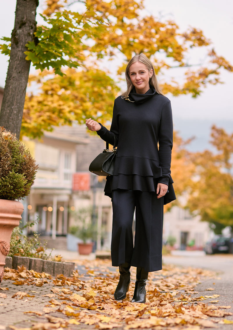 LINA - Rollkragentop mit Volantssaum aus Wolljersey